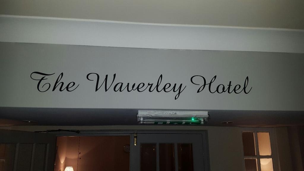 The Waverley Hotel クルー エクステリア 写真